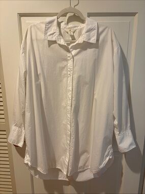 HM Oversized White Button Down Large